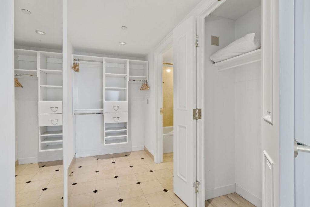 Beachfront 2Br 3Ba Condo By Cozysuites アトランティックシティー エクステリア 写真
