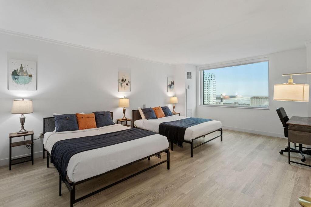 Beachfront 2Br 3Ba Condo By Cozysuites アトランティックシティー エクステリア 写真