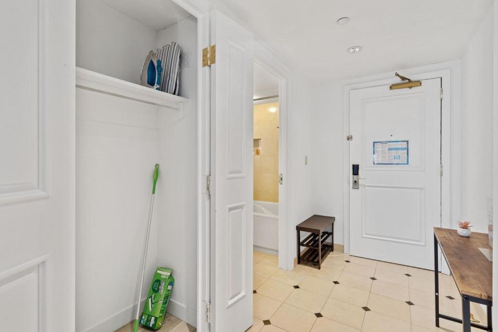 Beachfront 2Br 3Ba Condo By Cozysuites アトランティックシティー エクステリア 写真