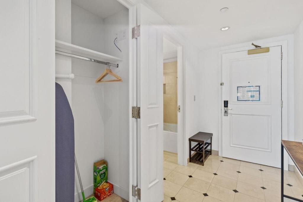 Beachfront 2Br 3Ba Condo By Cozysuites アトランティックシティー エクステリア 写真