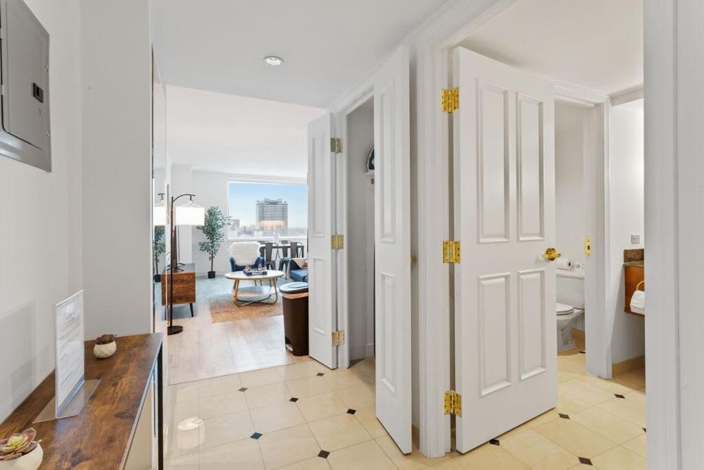 Beachfront 2Br 3Ba Condo By Cozysuites アトランティックシティー エクステリア 写真
